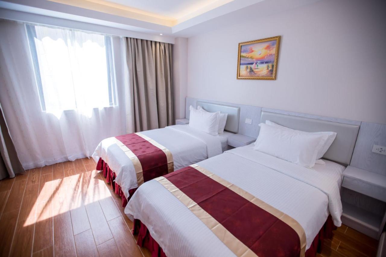 Hotel Americano Garapan Dış mekan fotoğraf
